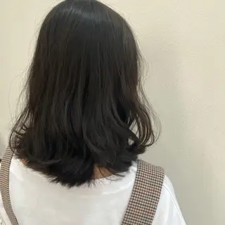 ミディアム 山崎 航のヘアスタイル
