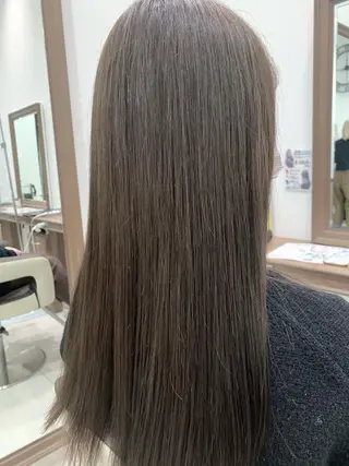 ロング カラー ナカタケ ユウのヘアスタイル