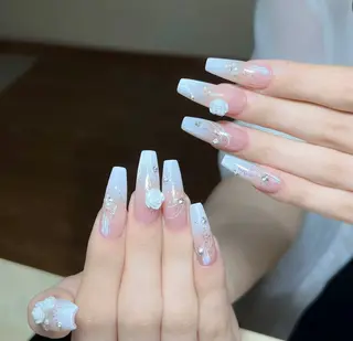 ネイル D-BEAUTY Nailsalonのネイルデザイン