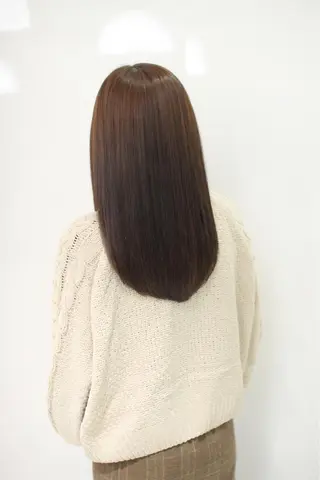 セミロング due(ドゥーエ）所属・onishi yoshinaoのヘアスタイル