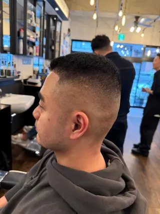 ショート BroTokyo所属・shin シンのヘアスタイル