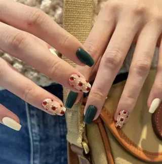 ネイル Queens マオのネイルデザイン