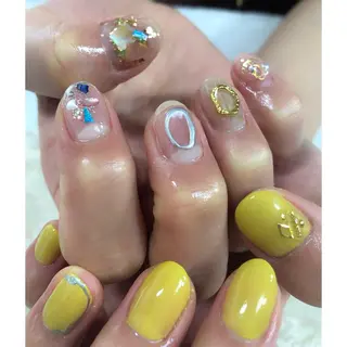 ネイル 中谷 亜佑美のネイルデザイン