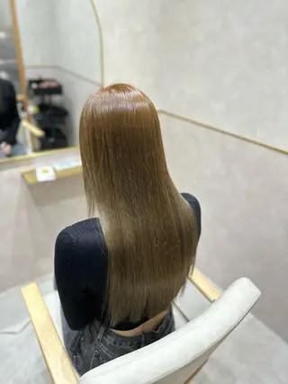 ロング R/🎀 ヘアセット・艶カラーのヘアスタイル