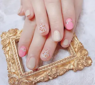 ネイル マジックミラー所属・マジック ミラーのネイルデザイン