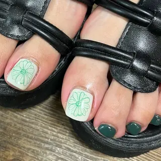 ネイル .unff所属・前山 亜耶のネイルデザイン