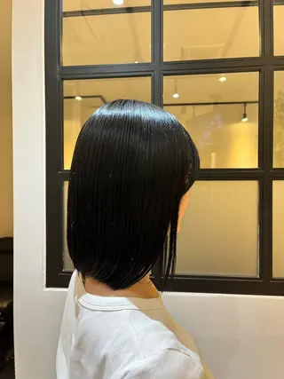 ミディアム カラー Rika🎀 艶カラー🫧縮毛矯正のヘアスタイル