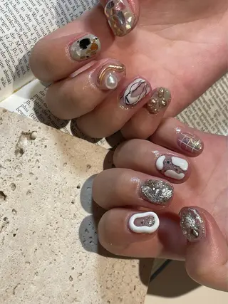 ショート m kaori𓃟のネイルデザイン