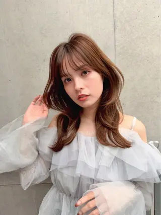 セミロング 小林 美月  透明感カラーのヘアスタイル