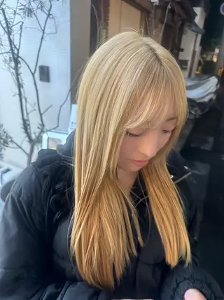 セミロング カラー カラー特化型美容師 保住のヘアスタイル