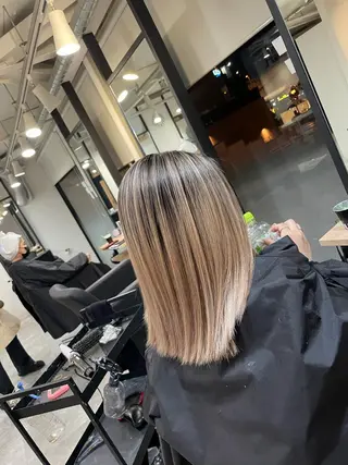 ミディアム カラー 難波ブリーチカラー 伊藤洋輝のヘアスタイル