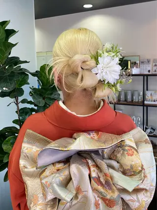 ロング ヘアアレンジ 暖色カラー /ヘアアレンジ/花鈴のヘアスタイル