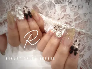 ネイル R MOEのネイルデザイン