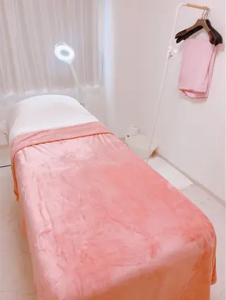 マツエク・マツパ シュガーリング脱毛 専門店Ranunのエステ・リラクイメージ