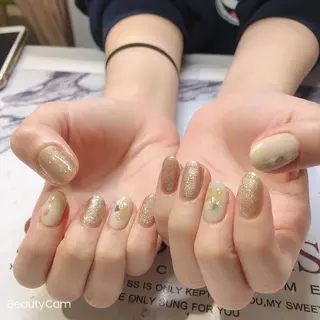 ネイル Guarendo錦糸町店所属・ガレンドウ 白澤 愛子のネイルデザイン