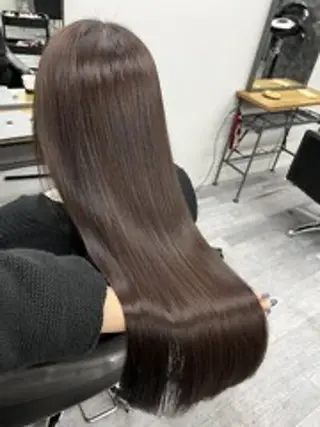 ロング BALE所属・祥華(さちか)／透 明感カラー／髪質改善のヘアスタイル