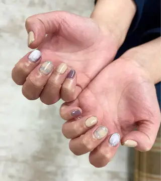 ネイル マハロネイルサロン横浜店所属・吉田 里菜のネイルデザイン