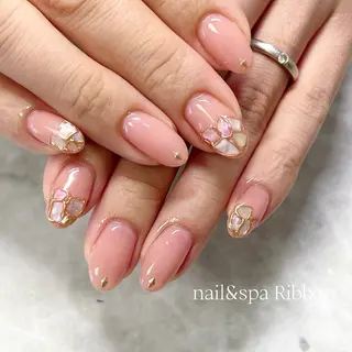 ネイル 東 真百のネイルデザイン