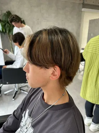 ショート カラー メンズ ユウ🪄 パーマ指名No1のヘアスタイル