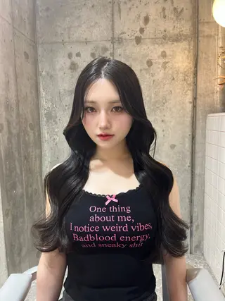 ロング カラー レイヤーカット 新宿🤍Maiのヘアスタイル