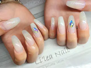 ネイル Li'leaNail AINAのネイルデザイン