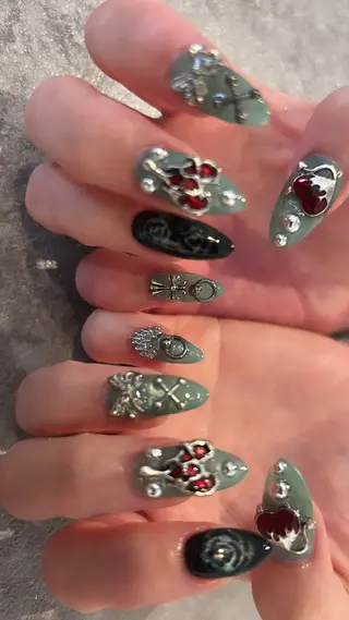 ネイル Mignon所属・Mignon 、のネイルデザイン