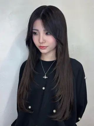 ロング こもも/ワンホン/ 韓国/髪質改善のヘアスタイル