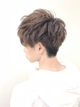 メンズ ブリーチカラー/ 岩破瑞希のヘアスタイル