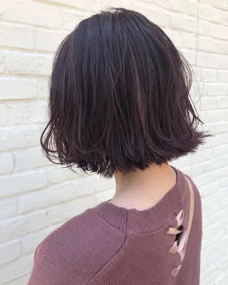 ショート カラー ニシオカ タクヤのヘアスタイル