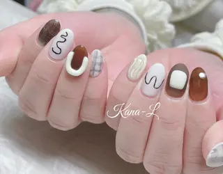 カラー ネイル 芦辺 香奈のネイルデザイン