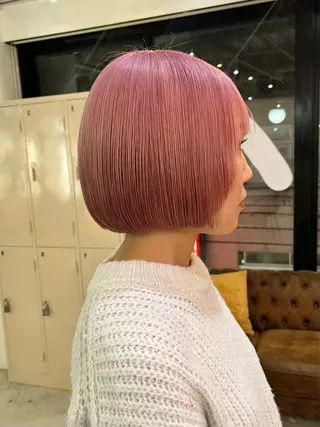 ショート カラー ハイトーン/レイヤー ハッシュカット/牧原のヘアスタイル