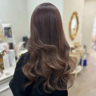 ロング ORIKA 美容室のヘアスタイル