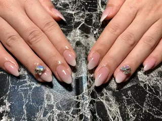 セミロング ネイル ✴︎ Delightのネイルデザイン