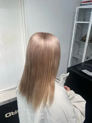 セミロング カラー 🎀ミカ/レイヤー/ 韓国巻き/原宿🎀のヘアスタイル