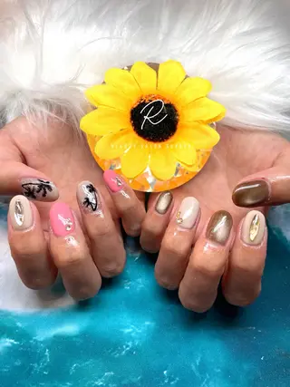 ネイル R MIIのネイルデザイン