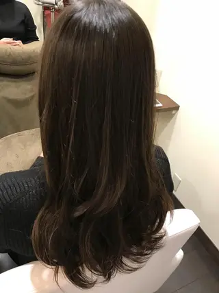 ミディアム arbre所属・安藤 芽衣のヘアスタイル