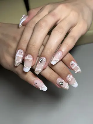 ネイル クレセントアイ MIUのネイルデザイン