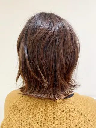 ミディアム カラー 佐藤 美紅のヘアスタイル