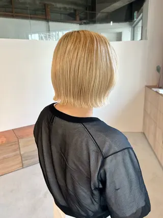 ミディアム the　hinc所属・ひな🐥 ボブ/ハイトーン🫧のヘアスタイル