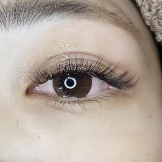 マツエク・マツパ hairdressing salon　mulum所属・Kasumi 店長のマツエク・マツパデザイン