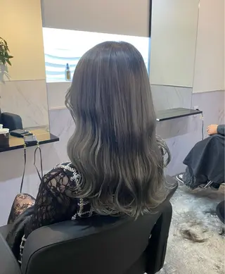 ロング カラー ブリーチカラーと、髪 質改善。HARUKAのヘアスタイル