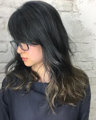 ロング カラー boutique misakiのヘアスタイル