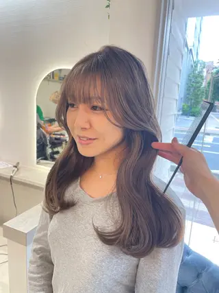ロング カラー 大村 真咲のヘアスタイル