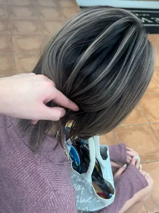 ミディアム カラー JEWIL SHIBUYAのヘアスタイル