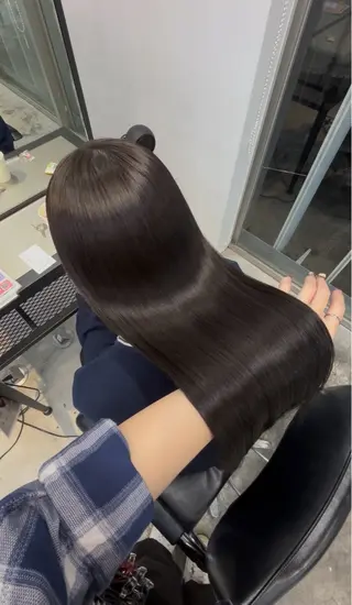 ロング カラー ダメージレス艶カラー MISAKI🦋のヘアスタイル