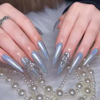 ネイル Ena 🧸のネイルデザイン