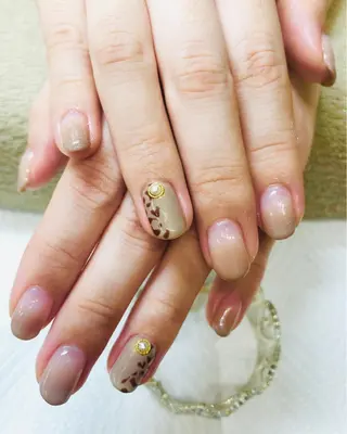 ネイル CROWN プライベートサロンのネイルデザイン