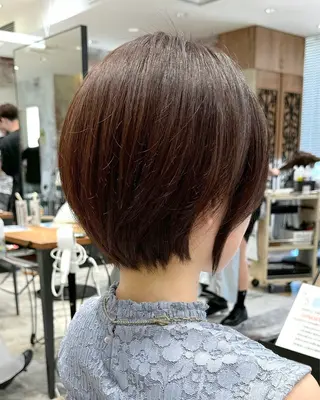 ショート カラー 💍新宿ショート 💍岩田莉奈のヘアスタイル