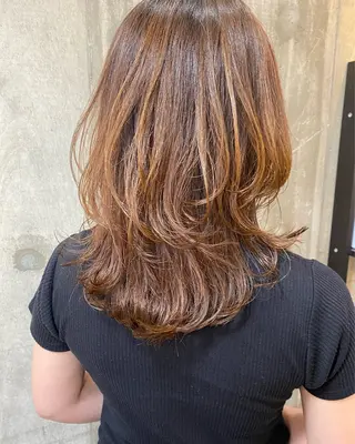 セミロング カラー tocolaso 柏所属・レイヤーカット/ 根本瑠実のヘアスタイル