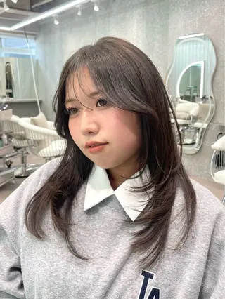 セミロング 大宮🤍縮毛矯正 レイヤー🪽なるのヘアスタイル